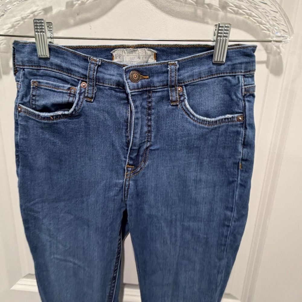 Free People Womens Skinny Jeans Distressed Ripped Knee Blue Size 27 - Picture 10 of 15
